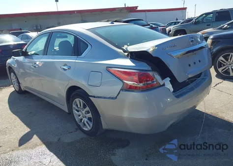 2015 Nissan Altima 2.5 S из США, поврежденный, VIN 1N4AL3AP9FN373130